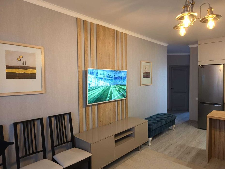 Жас Оркен. Продается 3-комнатная квартира. вся мебель остается.