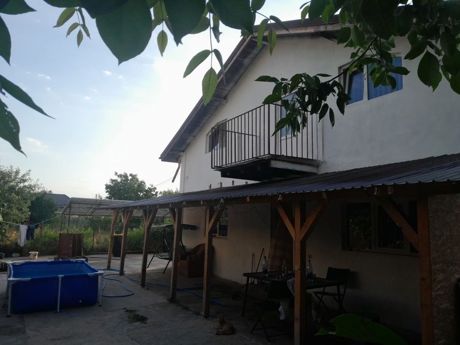 Casa de vânzare, pret negociabil