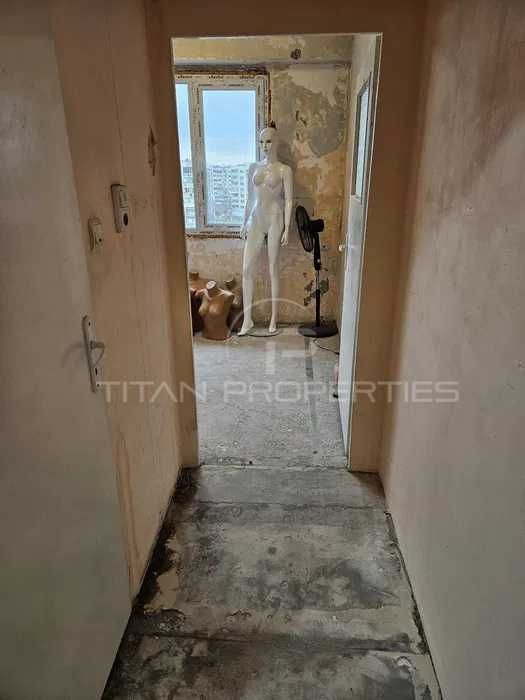 Продава се Едностаен апартамент в Пловдив, Изгрев - 48 кв.м за 855 €/кв.м - Снимка #4