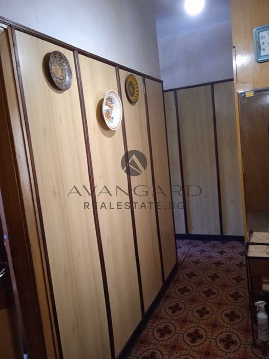 Продава се Тристаен апартамент в Пловдив, Кючук Париж - 70 кв.м за 1286 €/кв.м - Снимка #3