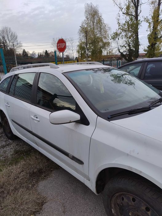 Продава Рено Лагуна за части