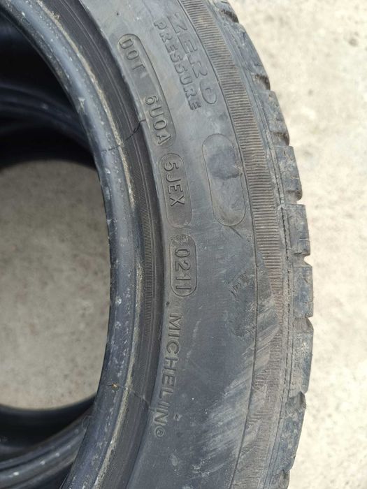 Vand doua anvelope iarna Michelin