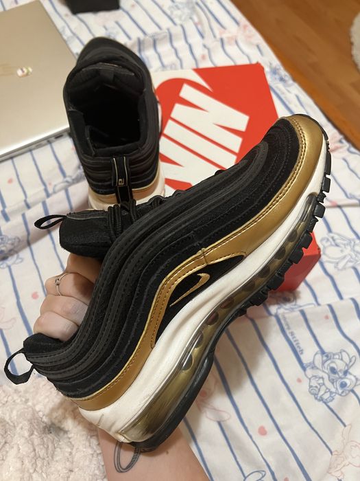 vând Nike Airmax 97 Black/Metallic Gold