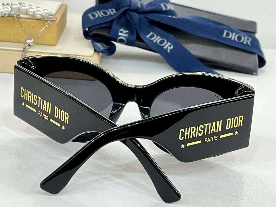 Ochelari de soare Dior 0105