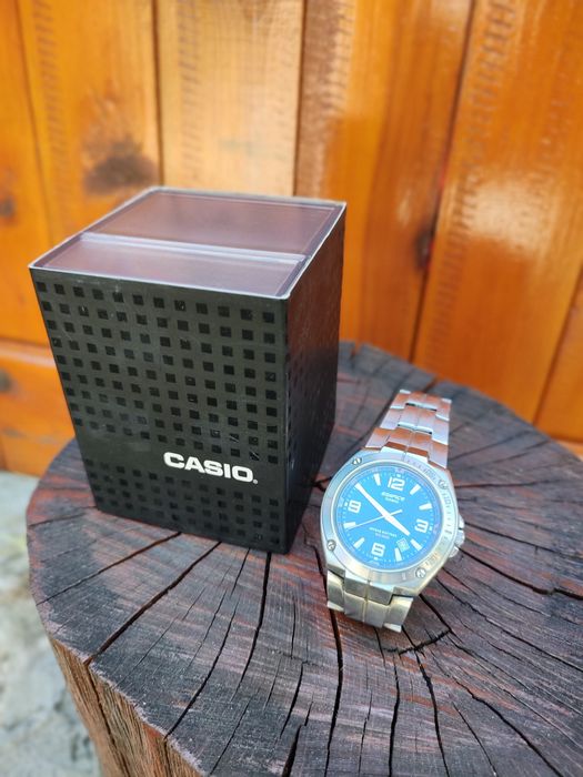 Ретро часовник Casio Edifice