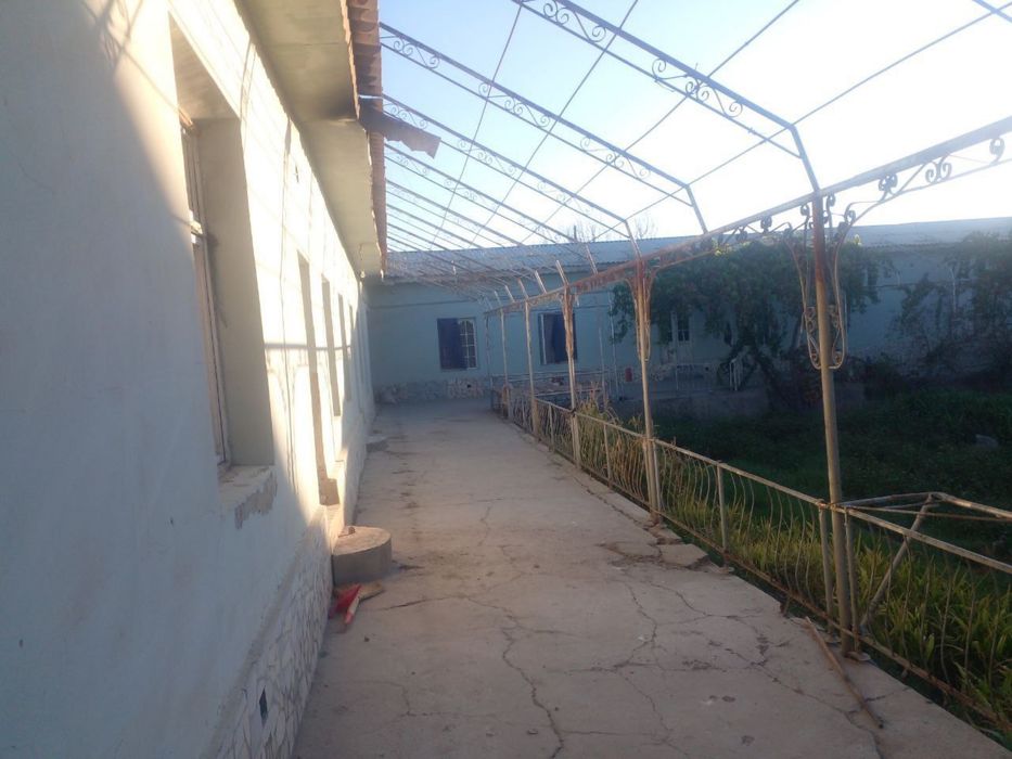 Uchastka hovli sotiladi 16 sotix