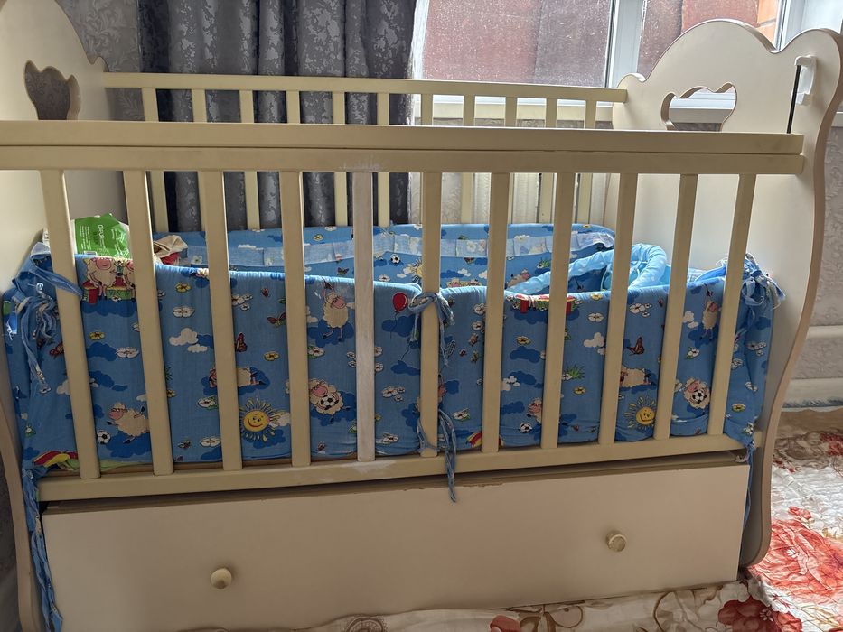 Продам Манеж детский