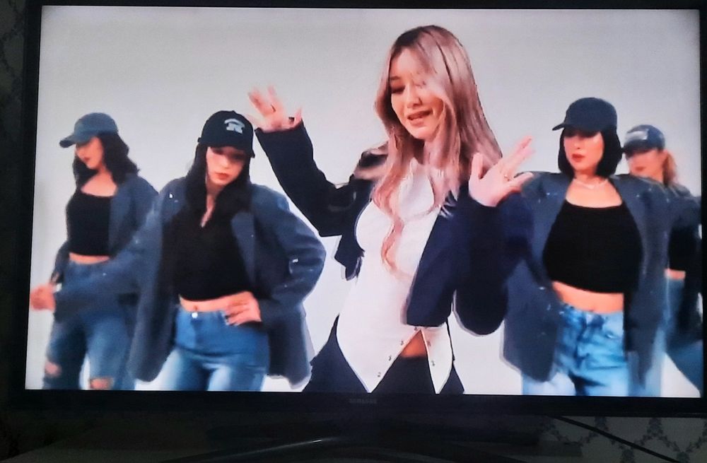 Телевизор метровый со смартом