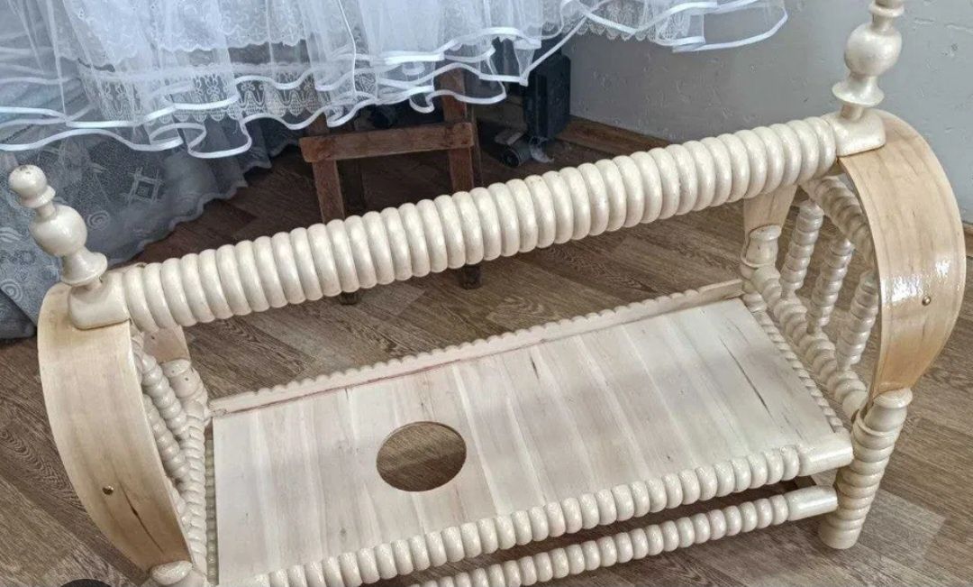 Beshikla yangi ishlatilmagan hamma narsasi bor