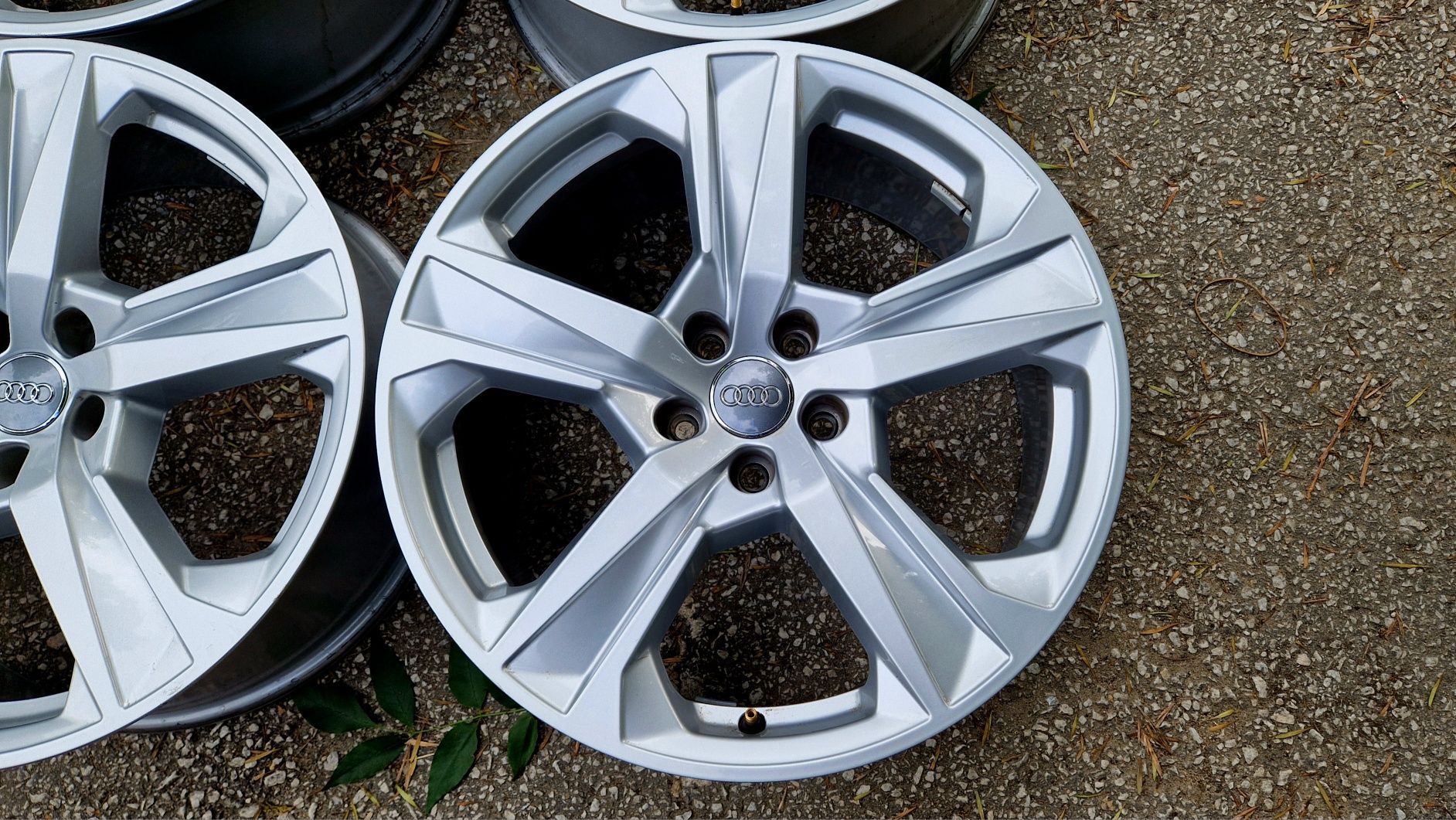 Ауди 19 5х112 лети джанти Audi A4 A5 A6 A7 A8 Q3 Q5 / Allroad. 5x112