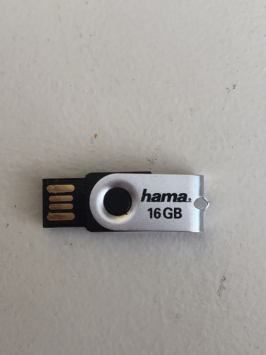 Stick 16gb de pus la cheie . Breloc stick Hama 16gb