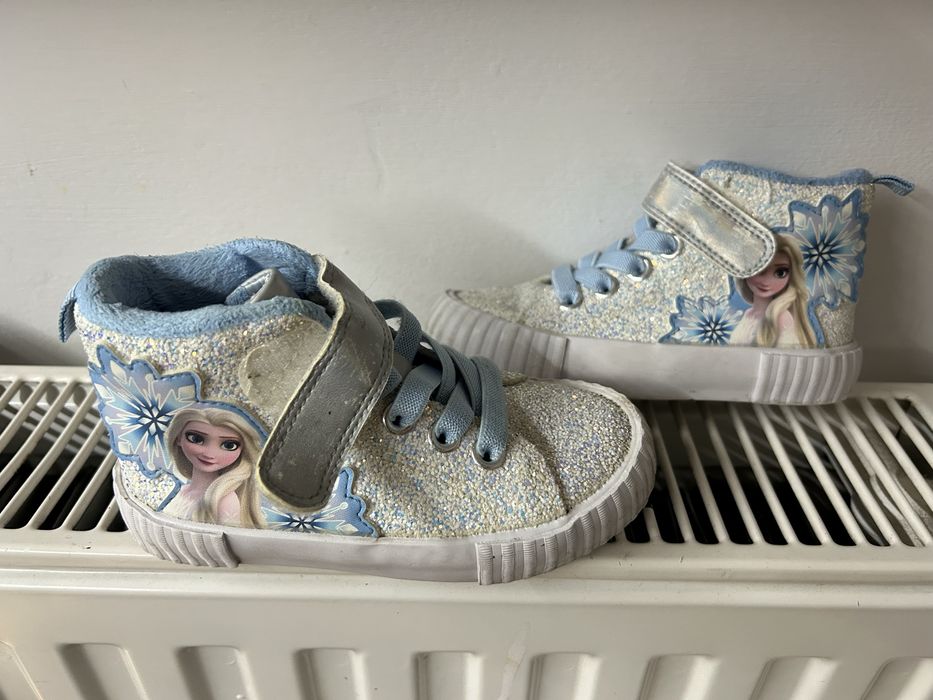 Ghete Elsa H&M nr.24