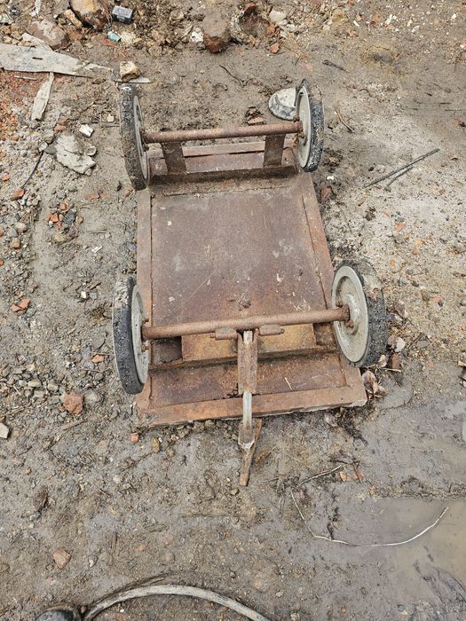 Продам тележку на алюминиевых колёсах