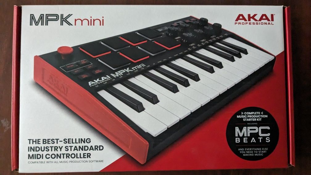 Миди-клавиатура AKAI MPK Mini