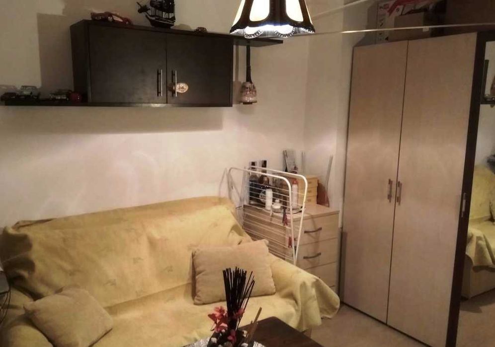 Дава се под наем Едностаен апартамент в Бургас, Възраждане - 30 кв.м за 130 € - Снимка #2