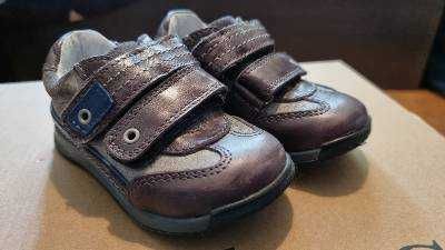 Детски нови кожени обувки Колев и Колев - номер 22
