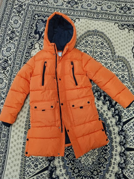 Куртка сатылады. Жаңа, киілмеген.