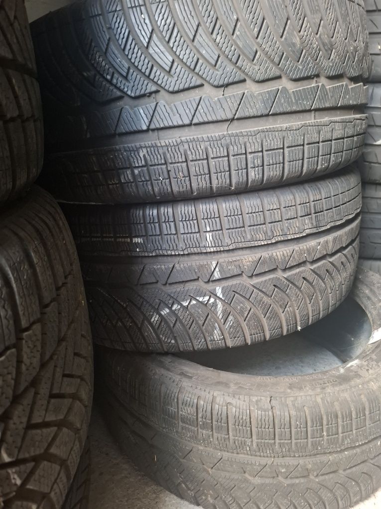 245 40  18 дот  2917  4броя  Michelin  цената  е за 1бр