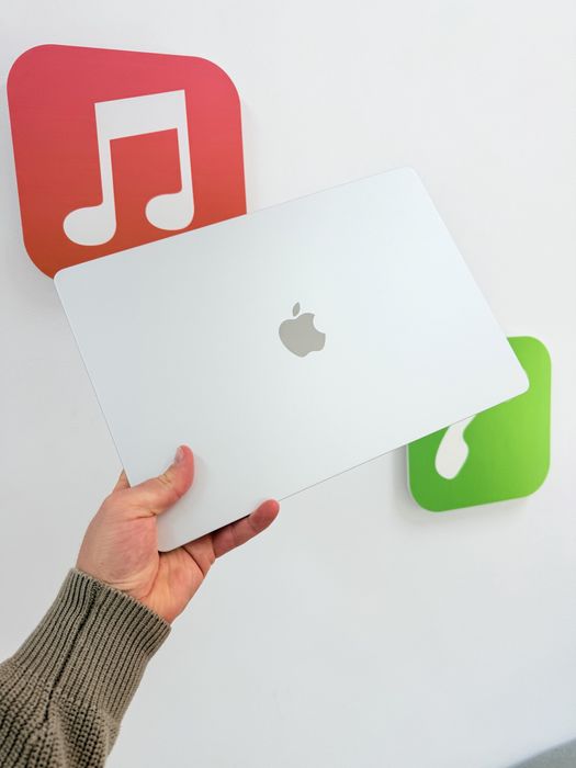 Magazin vindem apple Macbook air 15 m3 256gb 8gb ram garantie a3114