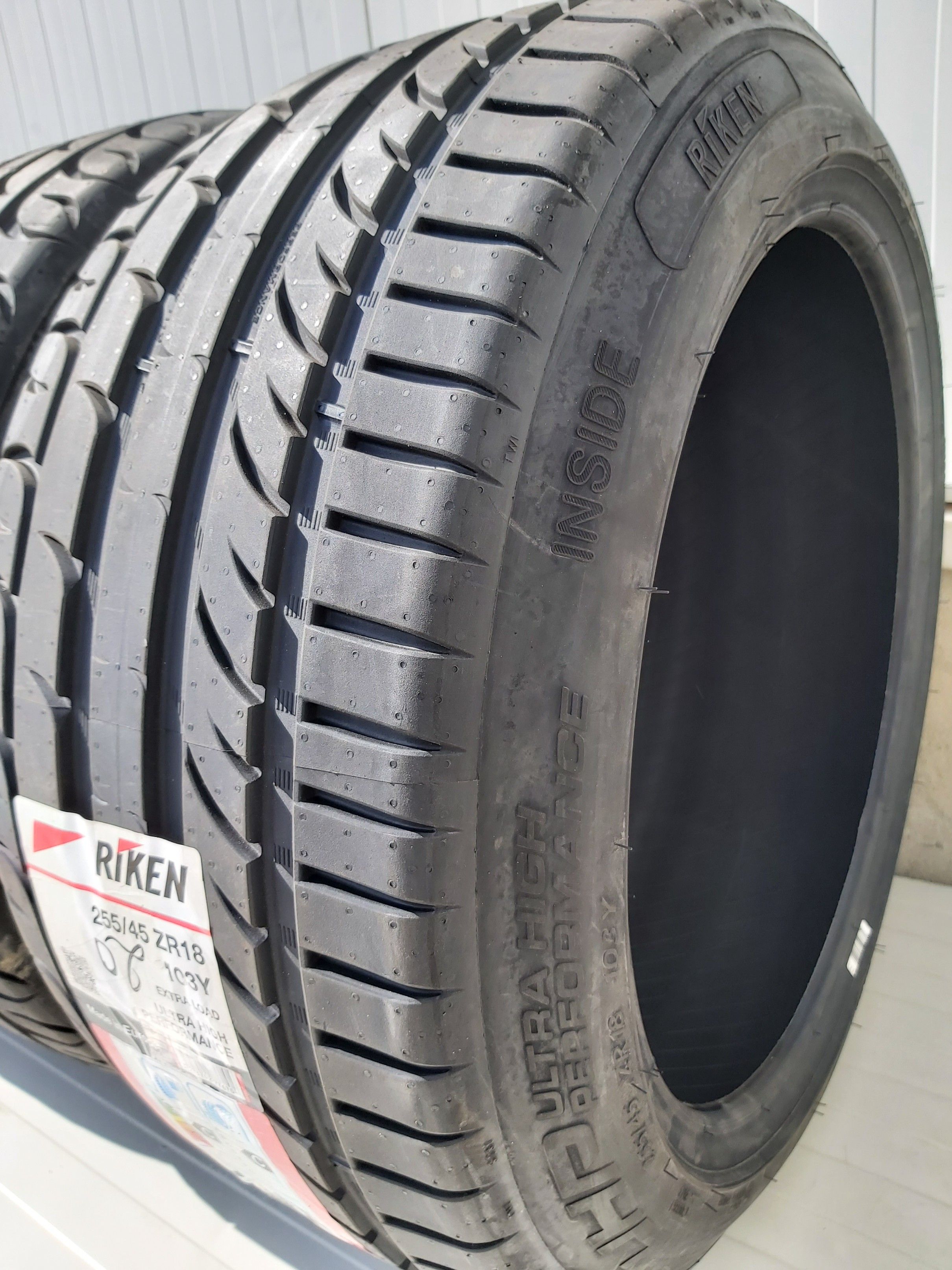 255/45 R18, 103Y, RIKEN (by Michelin) UHP XL , Anvelope de vara