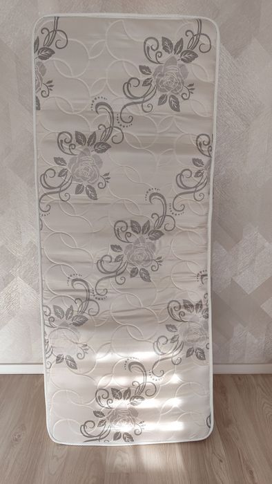 Продам матрас. Размер 80 на 200