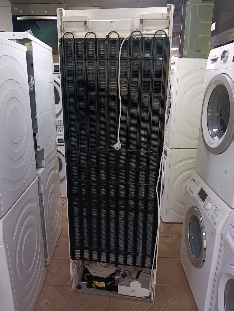 XXL огромен фризер Miele с 8 чекмеджета  A+++ 2 години гаранция!