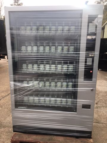 Вендинг автомати за пакетирани закуски и студени напитки