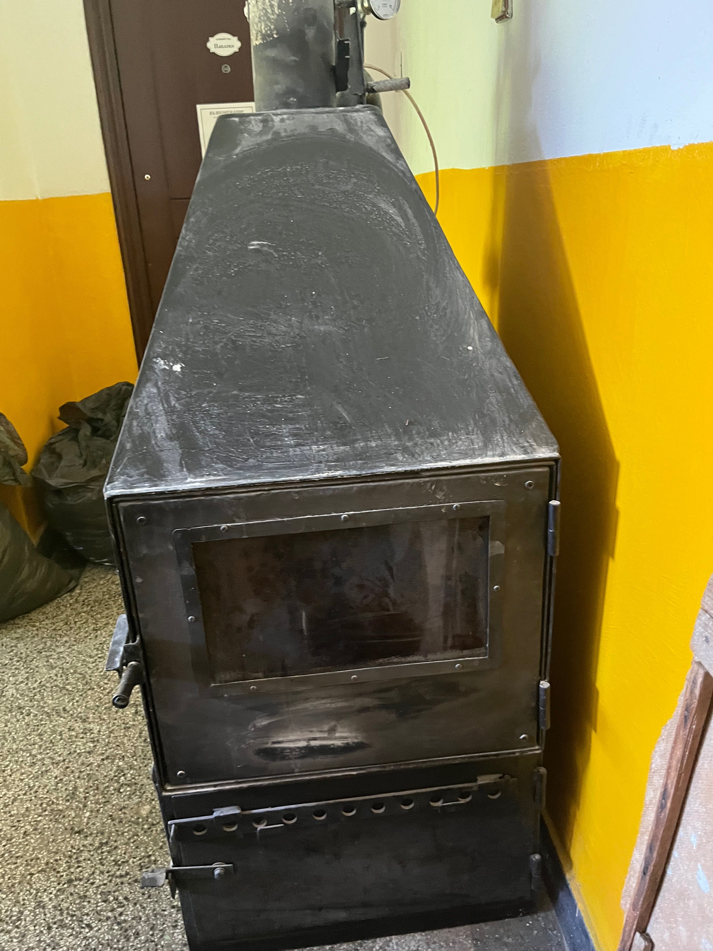 Камина с водна помпа