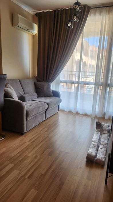 Продава двустаен обзаведен апартамент в Слънчев бряг