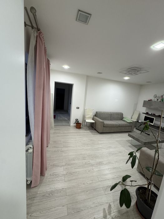 Inchiriez apartament in regim hotelier mobilat complet,ultra modern l