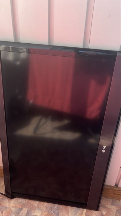 Телевизор на запчасти