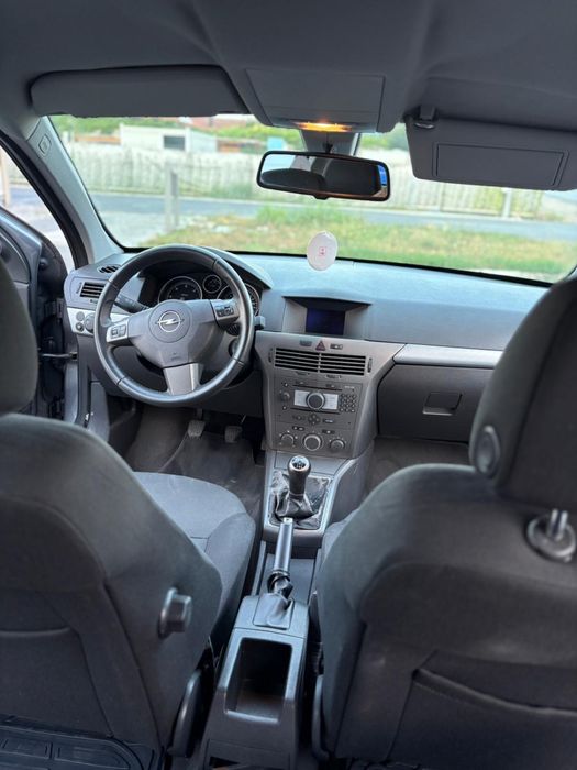 Vand opel astra in stare perfecta