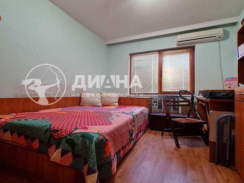 Продава се Тристаен апартамент в Пловдив, Каменица 1 - 67 кв.м за 2090 €/кв.м - Снимка #3