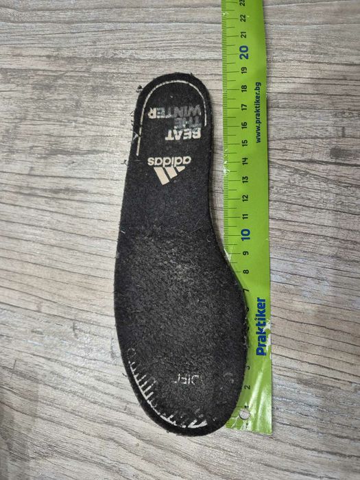 Продавам детски ботуши адидас adidas номер 30