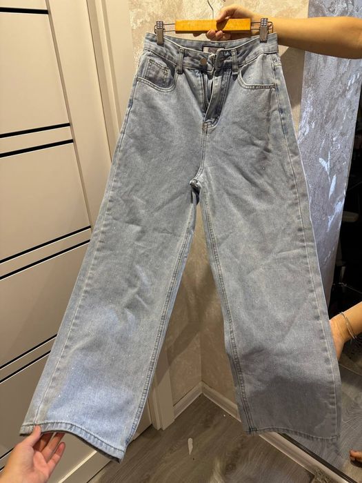 Брюки джинсовые.