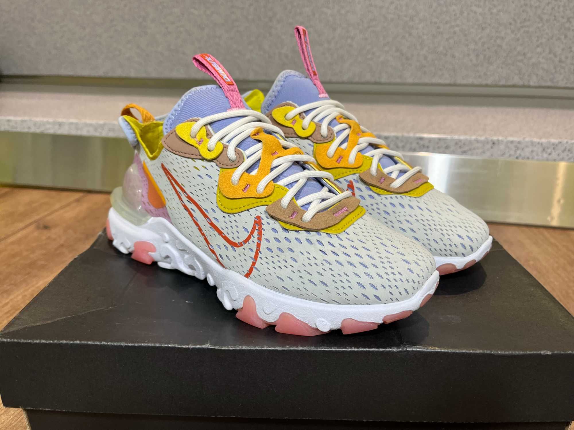 ОРИГИНАЛНИ *** Nike React Vision / Pure Platinum Multicolors