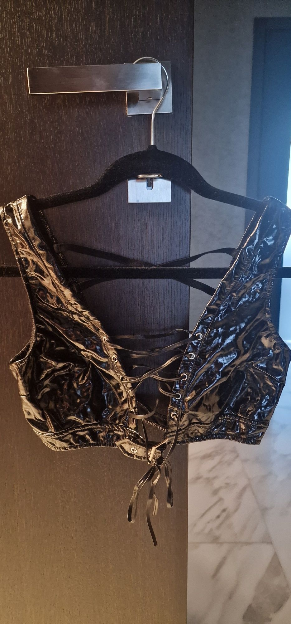 Fusta si top latex