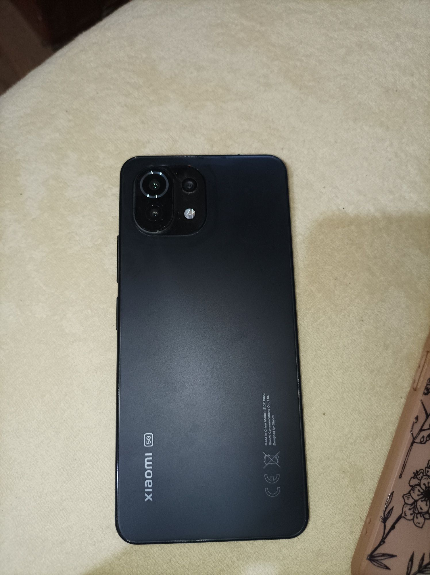 Vând telefon Xiaomi 11 lite 5g ‼️URGENT‼️