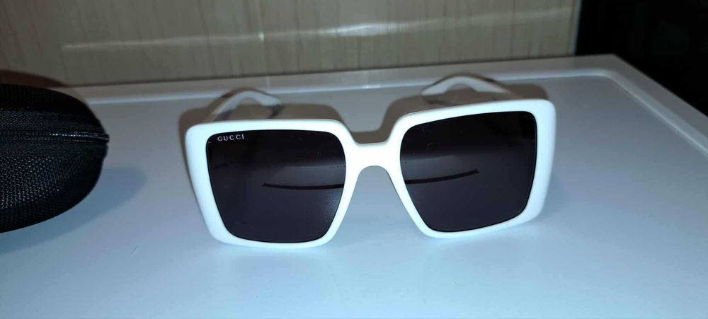 Ochelarii soare pt Dama Gucci Italia produs nou cu eticheta