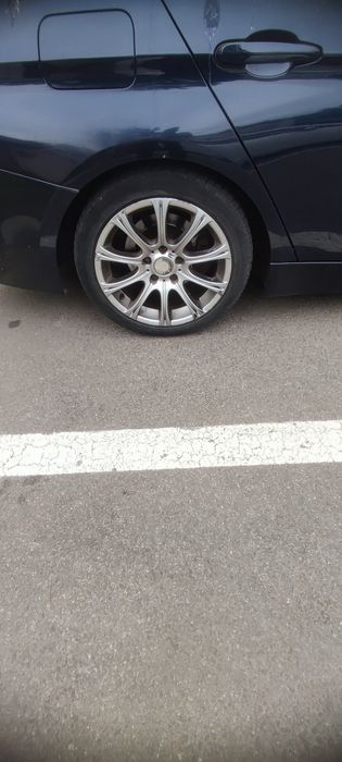 Vând jante BMW pe r17 Style 166 cu senzori TPMS