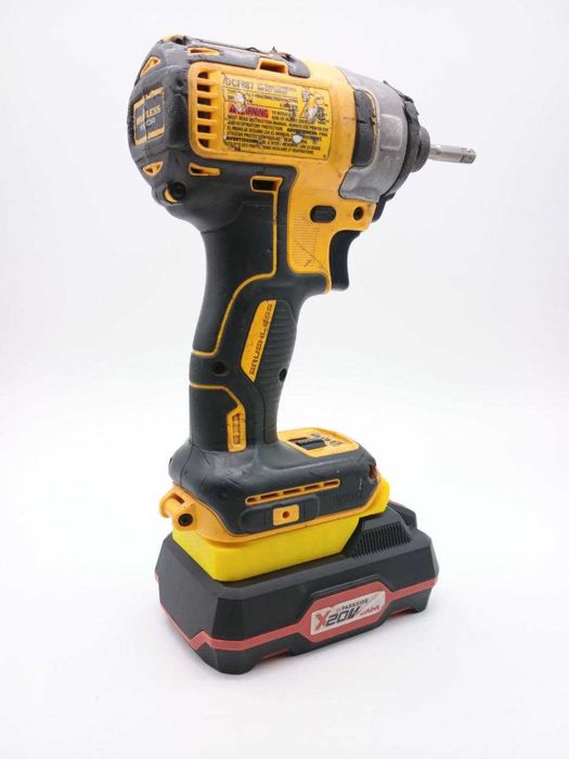 Adaptor baterie Parkside → scule DeWalt (galben)