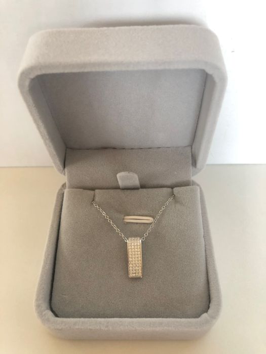 Прекрасни сребърни колиета, ограничени наличности !