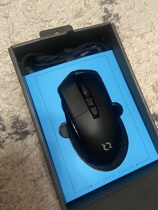 Mouse gaming AQIRYS ACRUX: RGB, 10000 DPI, NOU în cutie