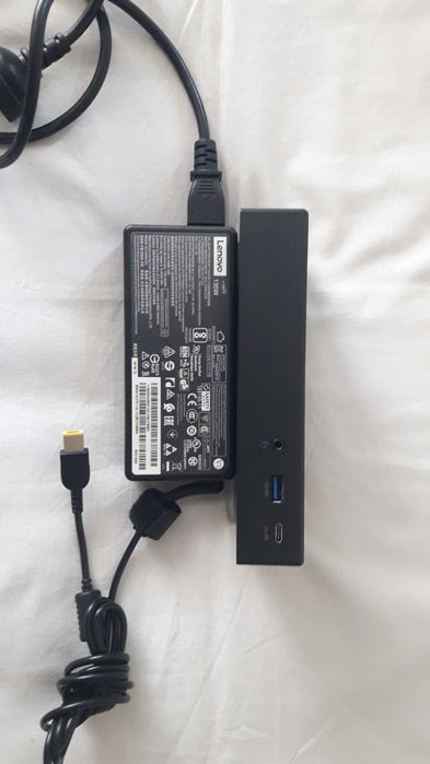 40A9 Thinkpad docking station + alimentator 135W