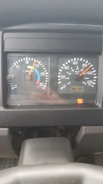 FL 12t km reali 7.5m șasiu pat clima pilot nu Atego LF TGM Eurocargo