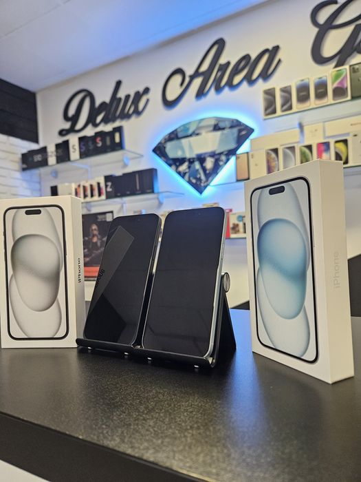 Iphone 15 / Black/Blue / 128 GB / DeluxGSM
