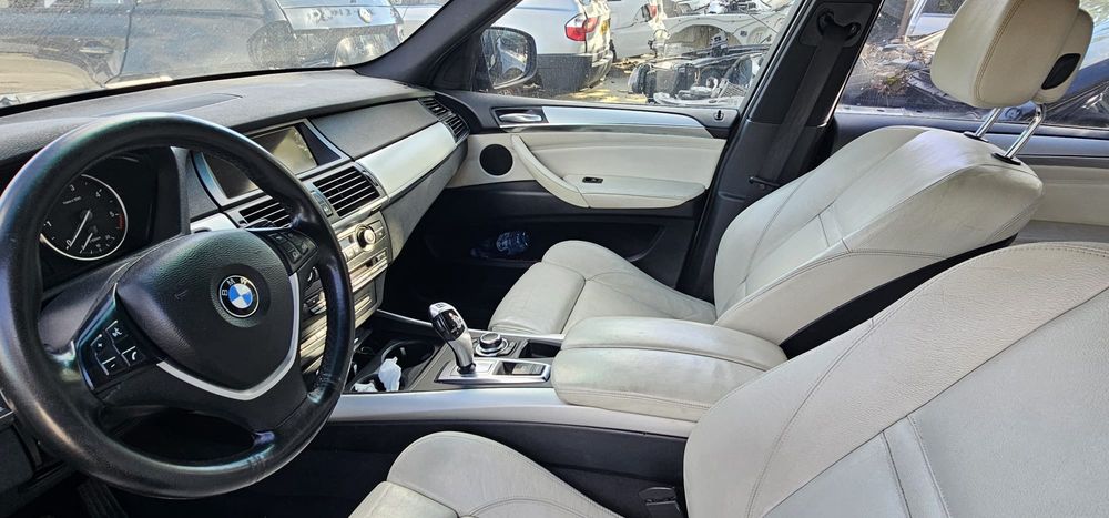 BMW X5 E70 Facelift 4.0d (motor defect)
Faruri xenon