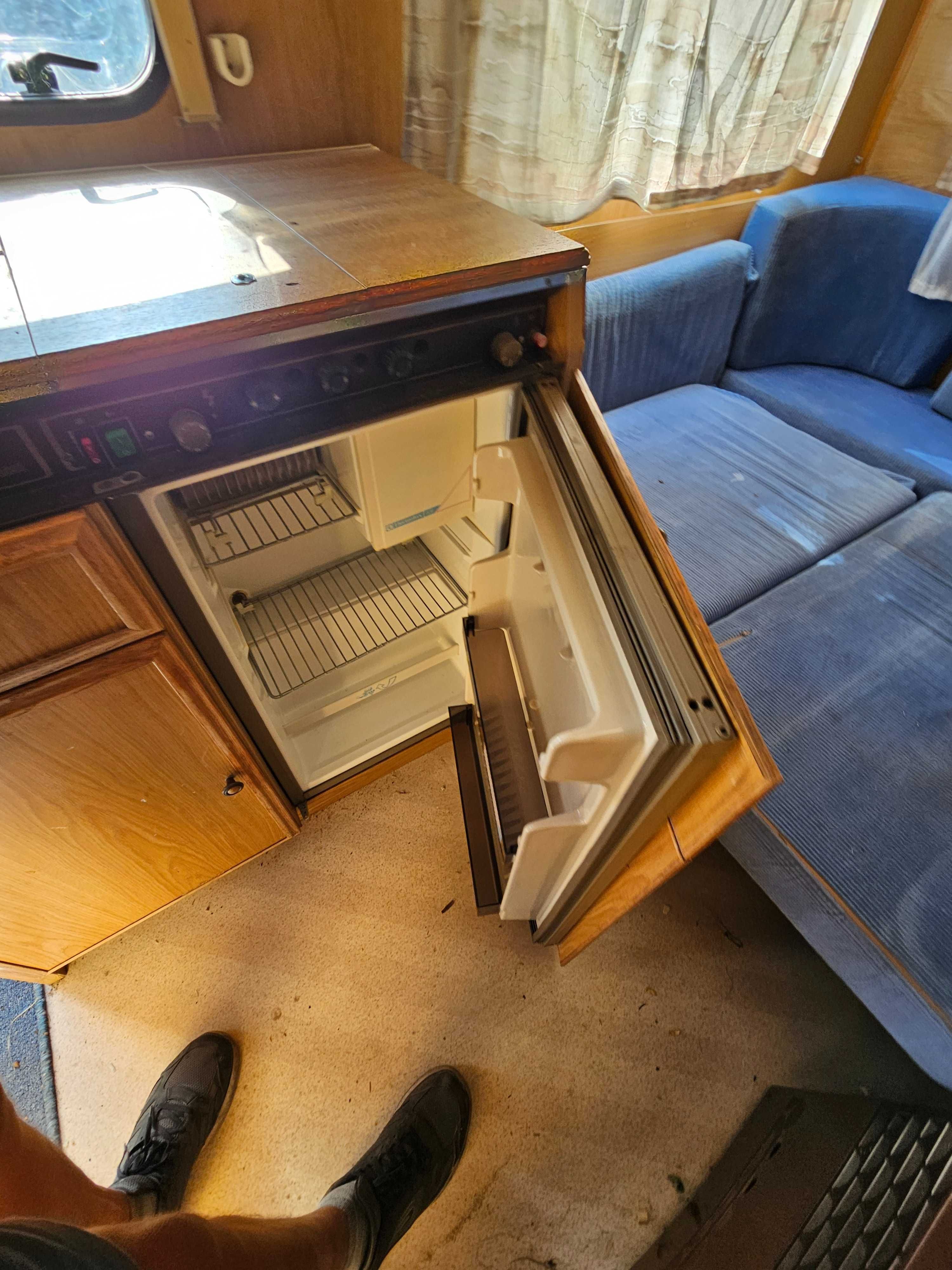 Каравана 4 местна 5900м