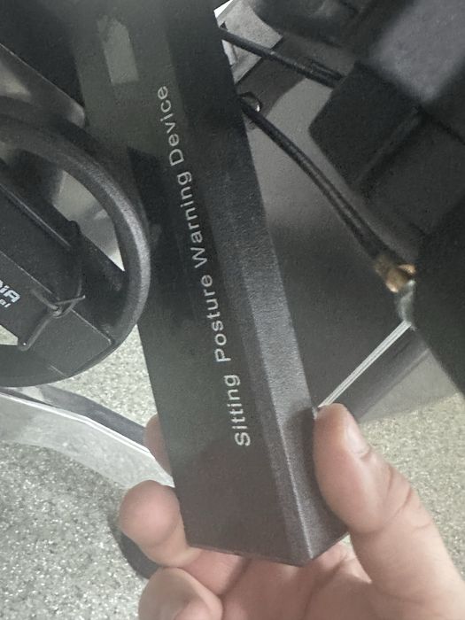 Scaun ergonomic GENIDIA cu sistem de avertizare posturala