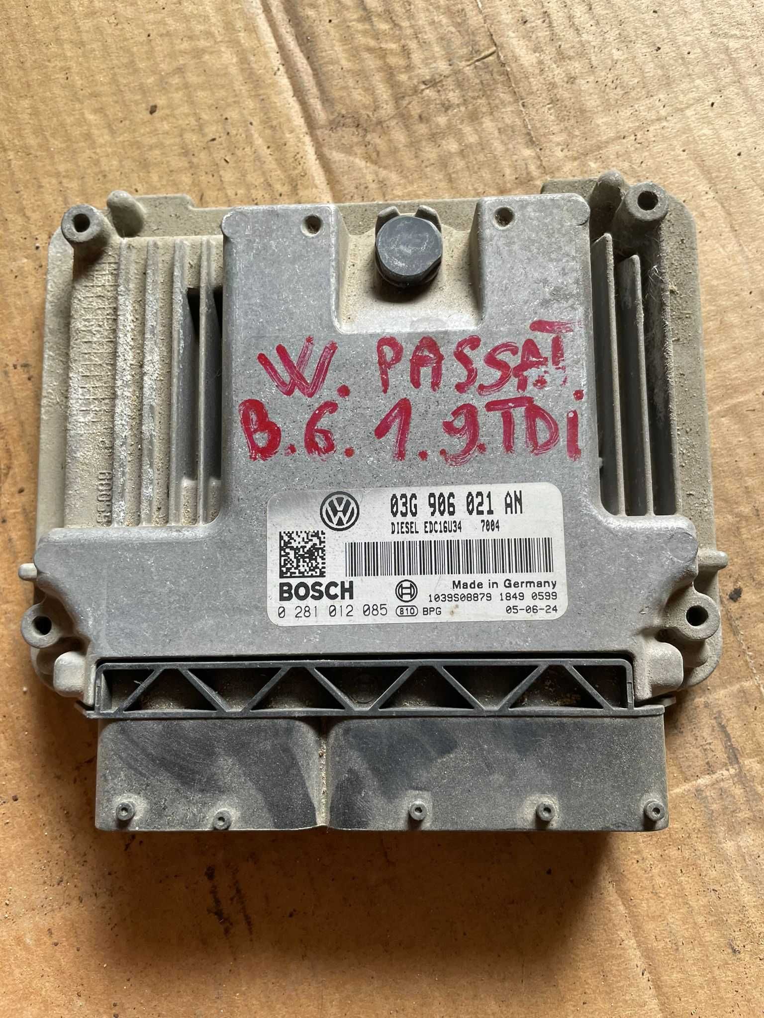 Calculator motor.Ecu Vw passat b6/golf/audi/skoda/seat cod 03G906021AN